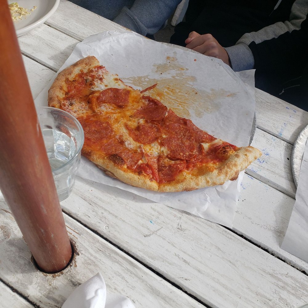 Great White - Pepperoni Pizza - Cafes Near Me - Los Angeles, California