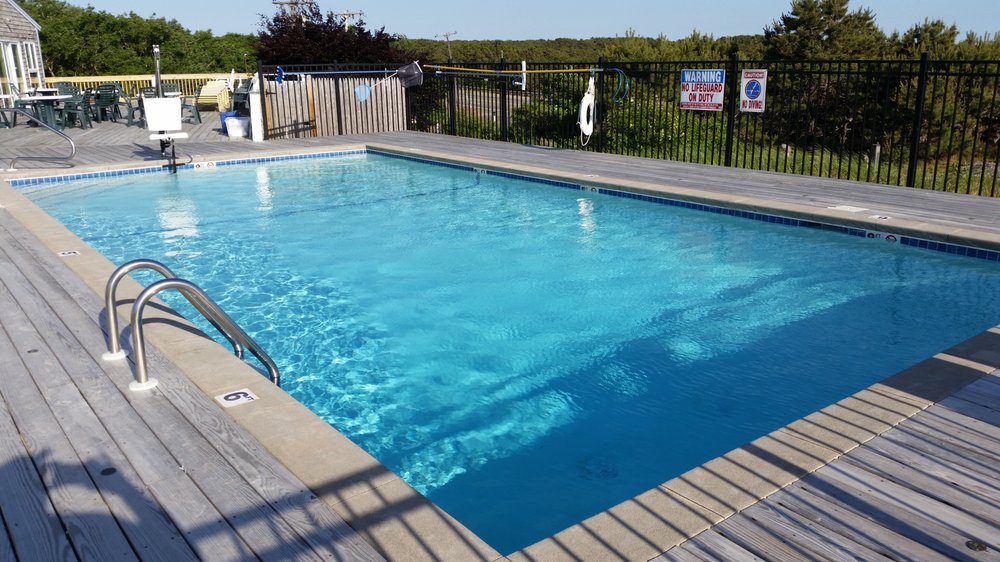 PRECISION POOLS AND PATIOS Updated July 2024 296 Great Western Rd