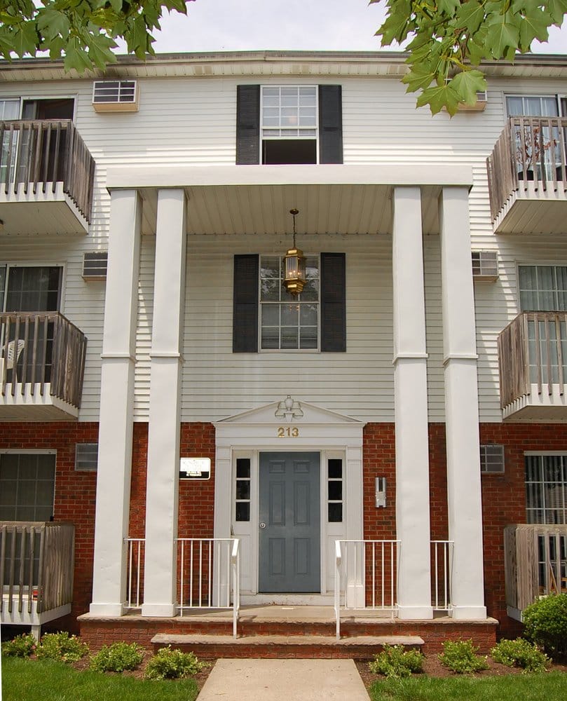 STEPHENS STREET APARTMENTS 191213 Stephens St, Belleville, New