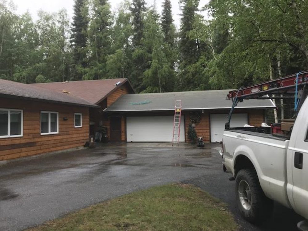 Slide of Pro Roofing