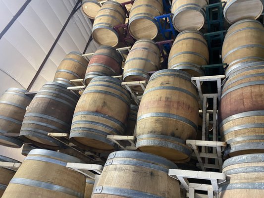 Pacific Wine Services by null