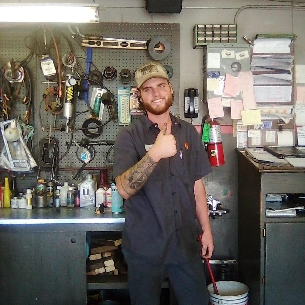 Bob's Shell Service - Robert, son and auto mechanic of the family owned business. - Auto Repair Near Me - Carson City, Nevada Bob's Shell Service - Robert, son and auto mechanic of the family owned business. - Auto Repair Near Me - Carson City, Nevada