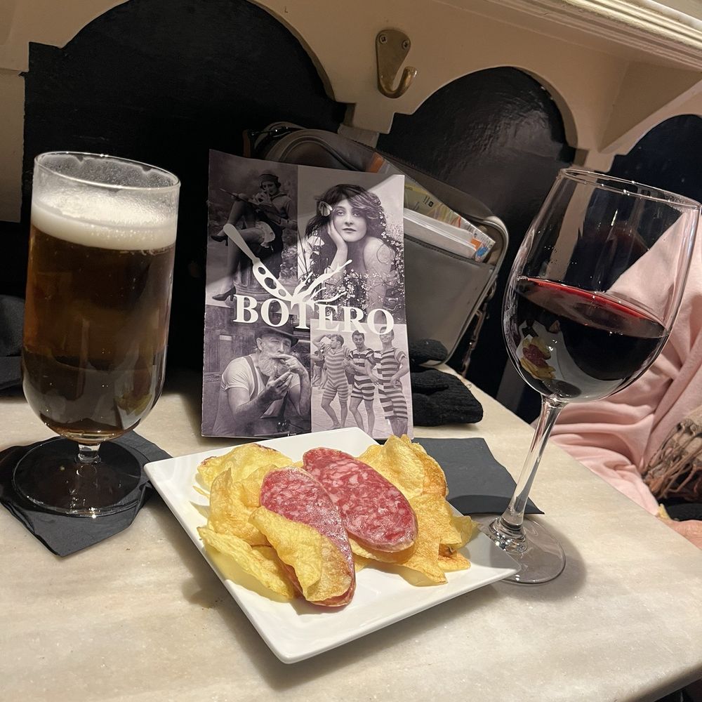 El Botero - Spanish Near Me - Toledo, TO