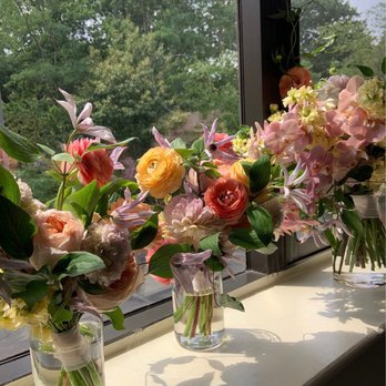 Rococo Floral - Florists Near Me - Somerville, Massachusetts