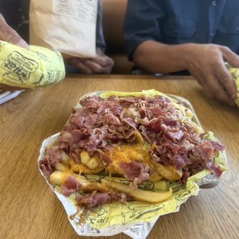 The Hat - Those fries y'all ‍ drooling on them - Burgers Near Me - Las Vegas, Nevada