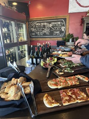 Village Vino by null