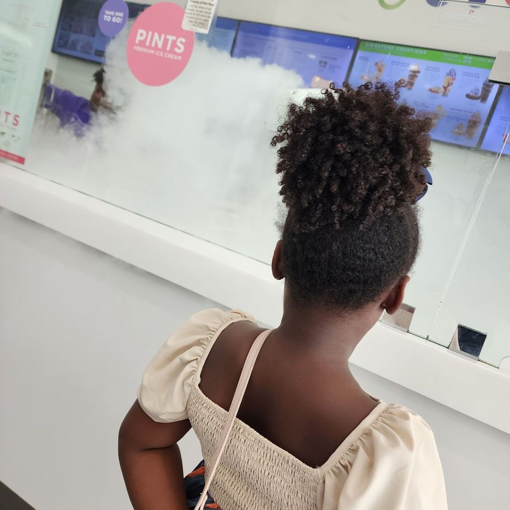 Creamistry - Nitrogen process - Ice Cream & Frozen Yogurt Near Me - Baton Rouge, Louisiana