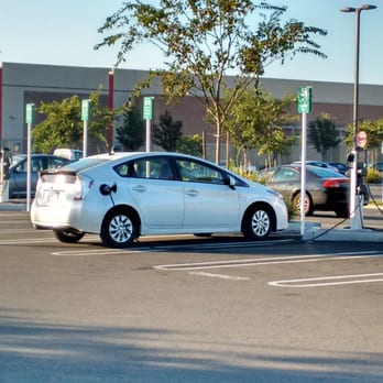 ChargePoint - Charging at Target store in Pacific Commons in South Fremont.  6 operable cables, plus one unusable cable, and one reserved for disabled. - EV Charging Stations Near Me - Campbell, California