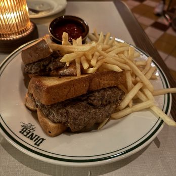 Diner Ross Steakhouse - Patty melt - Cocktail Bars Near Me - Las Vegas, Nevada Diner Ross Steakhouse - Patty melt - Cocktail Bars Near Me - Las Vegas, Nevada