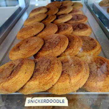 Tiff's Treats - Half Dozen Snickerdoodle - Desserts Near Me - Richardson, Texas