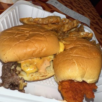 YoYo Chicken - Yo YoYo MIX Plate chicken sandwich and smashburger with waffle fries - Chicken Wings Near Me - Deer Park, New York
