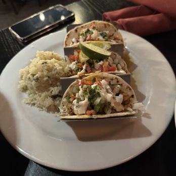 Smokin Fins - Baja Fish Tacos -Cod - Sushi Bars Near Me - Highlands Ranch, Colorado