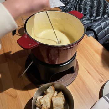 Bun & Bone - Cheese Fondue - Burgers Near Me - Whitestone, New York