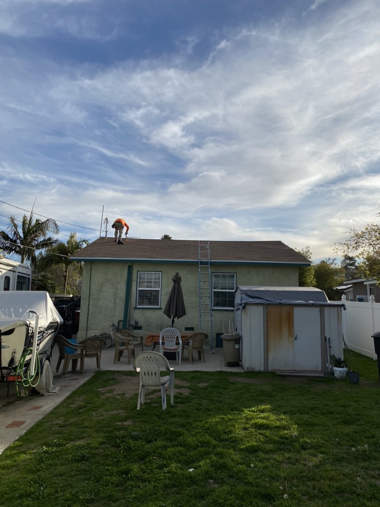 Slide of Torres Roofing