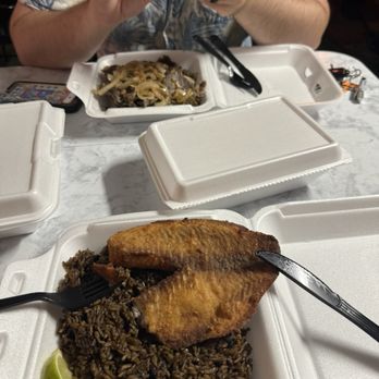 The Brothers - Filete de Pescado con arroz moro, y bistec de res con arroz moro - Food Trucks Near Me - Fort Lauderdale, Florida The Brothers - Filete de Pescado con arroz moro, y bistec de res con arroz moro - Food Trucks Near Me - Fort Lauderdale, Florida
