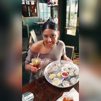 Christian's Tailgate - 50 cent oysters and $2.50 Rum and Coke = Happy Me ! - Sports Bars Near Me - Houston, Texas Christian's Tailgate - 50 cent oysters and $2.50 Rum and Coke = Happy Me ! - Sports Bars Near Me - Houston, Texas