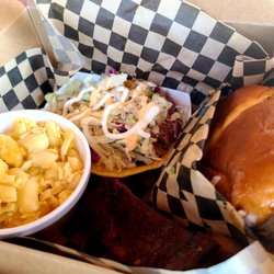 Brando’s BBQ - BBQ Sampler