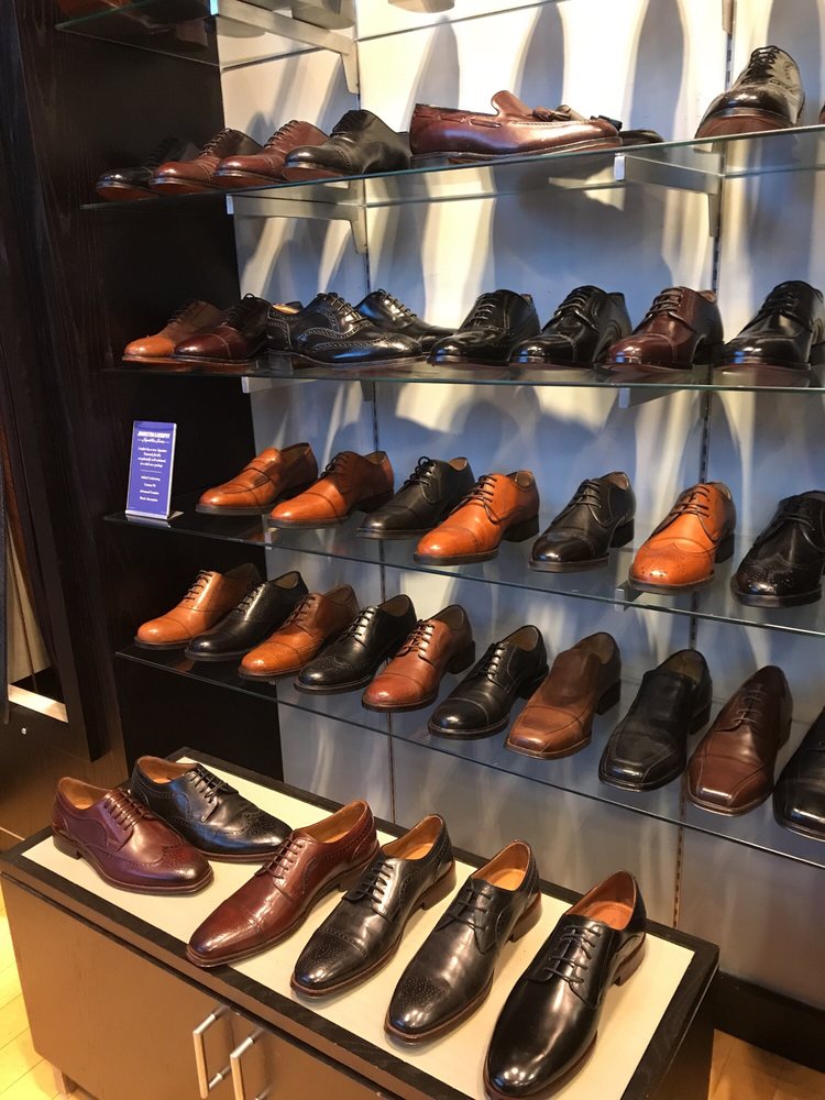 JOHNSTON & MURPHY SHOP 2000 Riverchase Galleria, Birmingham, Alabama