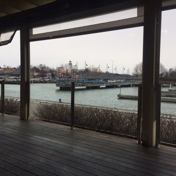 Snug Harbour - Seafood Near Me - Mississauga, Ontario