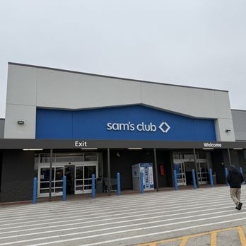 Sam's Club - Storefront - Wholesale Stores Near Me - Des Plaines, Illinois Sam's Club - Storefront - Wholesale Stores Near Me - Des Plaines, Illinois
