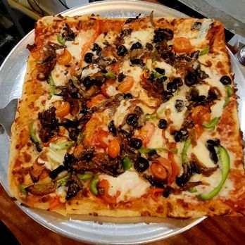 Olohana Brewpub By Kalihi Beer - 12" Veggie Pan Pizza $26.00 (10/06/25). @KalihiBeer #Honolulu #Oahu #Hawaii #CraftBeer #Beer #Pizza #SportsBar - Brewpubs Near Me - Honolulu, Hawaii