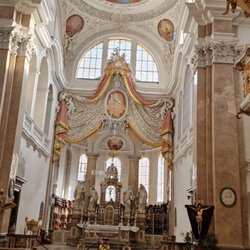 Stadtpfarrkirche St. Mang Füssen - Hauptaltar und Deckengemälde