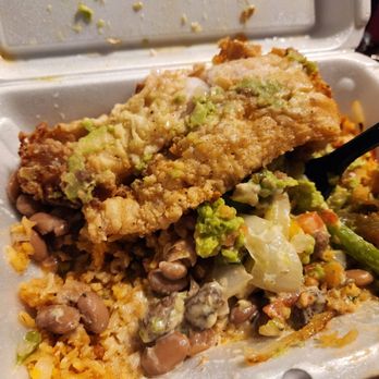 Fuego Tortilla Grill - Salad w fish - Tacos Near Me - Burleson, Texas Fuego Tortilla Grill - Salad w fish - Tacos Near Me - Burleson, Texas