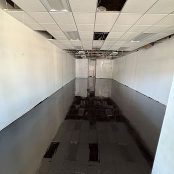 Eastern Sierra Epoxy - First moisture Barrier pour - Flooring Near Me - Lone Pine, California Eastern Sierra Epoxy - First moisture Barrier pour - Flooring Near Me - Lone Pine, California