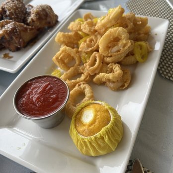 Gus' Grille - Reefhouse Resort & Marina - Seafood Near Me - Key Largo, Florida Gus' Grille - Reefhouse Resort & Marina - Seafood Near Me - Key Largo, Florida