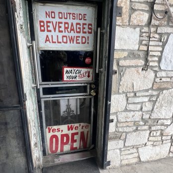 Maria's Cafe - Entrance - Mexican Near Me - San Antonio, Texas