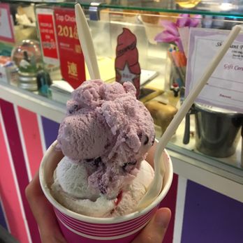 Shy Giant Frozen Yogurt - Huckleberry & Raspberry Cheesecake - Ice Cream & Frozen Yogurt Near Me - Seattle, Washington Shy Giant Frozen Yogurt - Huckleberry & Raspberry Cheesecake - Ice Cream & Frozen Yogurt Near Me - Seattle, Washington