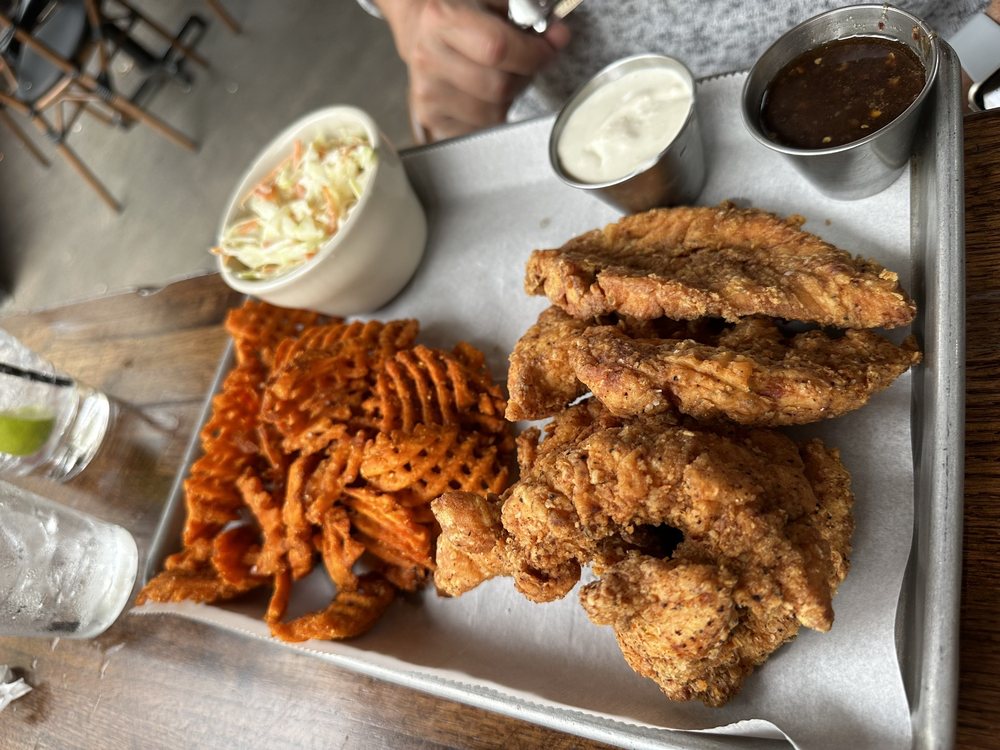 Myrtle's Chicken + Beer
