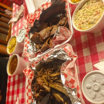 Robert Earl's BBQ - Don't forget to wear your stretchy pants & Thank God for such yummy BBQ! - Barbeque Near Me - Long Beach, California Robert Earl's BBQ - Don't forget to wear your stretchy pants & Thank God for such yummy BBQ! - Barbeque Near Me - Long Beach, California