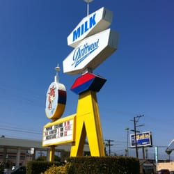 Driftwood Dairy - The new sign after the wind storm of 2011.