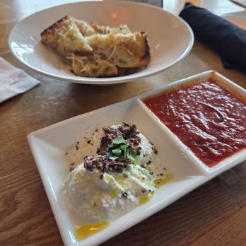 Prati Italia - Garlic bread - Italian Near Me - Jacksonville, Florida