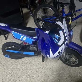 Alex's Mobile E-Bike Repair - Backtire had a flat. - Bike Repair/Maintenance Near Me