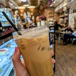 Iced Vanilla Almond Latte
