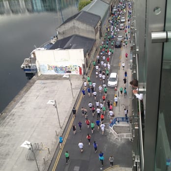 Grand Canal Square - Fun run passing by - Landmarks & Historical Buildings Near Me - Dublin, D