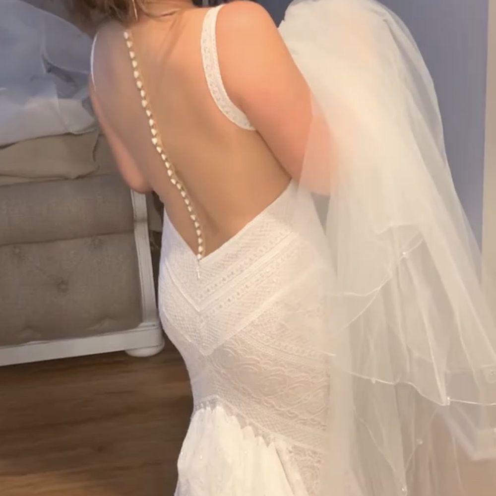 Memorial Tailors - Wedding dress adjustments. - Sewing & Alterations Near Me - Houston, Texas Memorial Tailors - Wedding dress adjustments. - Sewing & Alterations Near Me - Houston, Texas