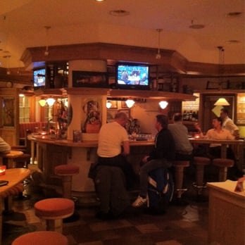 Windfang - Blick in den Pub - Bars Near Me - Hamburg, HH