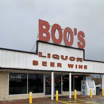 Boo's - Exterior - Beer, Wine & Spirits Near Me - Terrell, Texas