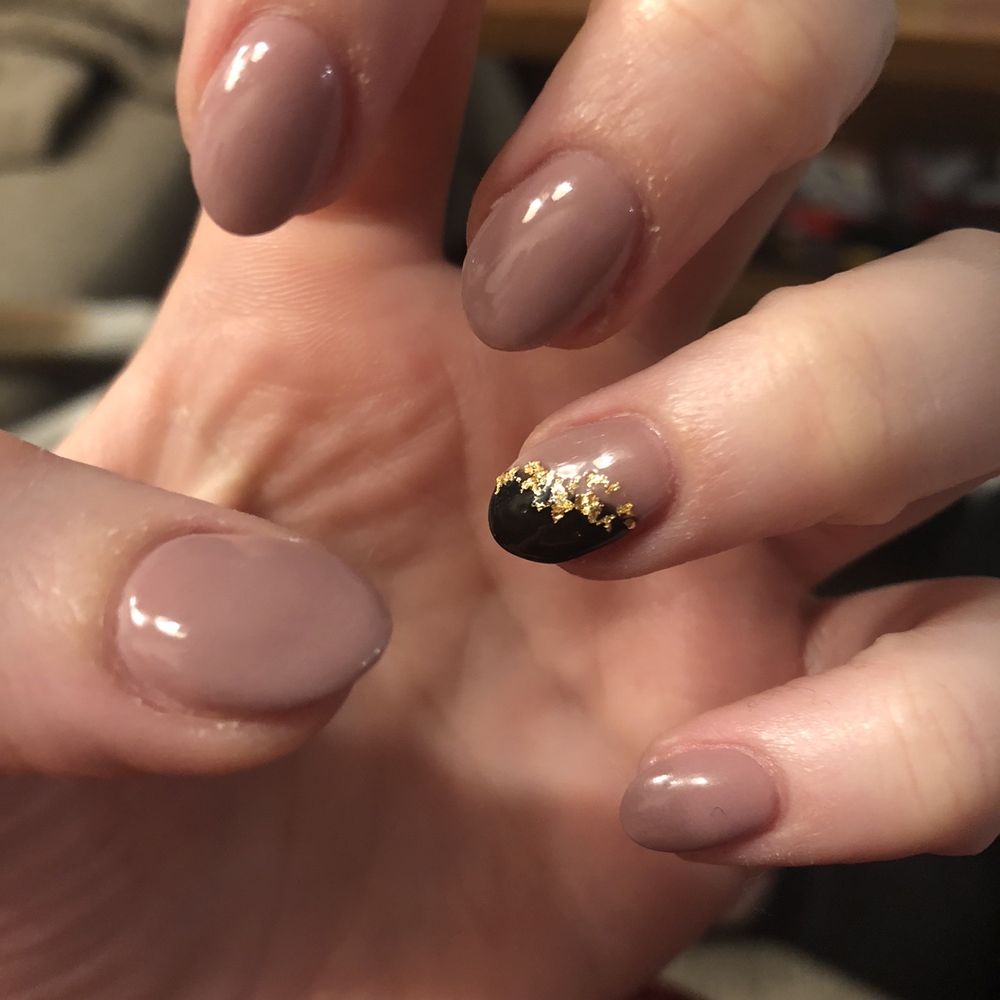 Nancy's Nails - Almond shaped dip manicure - Nail Technicians Near Me - Columbus, Ohio Nancy's Nails - Almond shaped dip manicure - Nail Technicians Near Me - Columbus, Ohio
