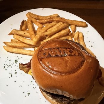 Ovation Bistro & Bar - PRIMETIME BURGER - American Near Me - Davenport, Florida Ovation Bistro & Bar - PRIMETIME BURGER - American Near Me - Davenport, Florida