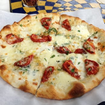 Pizzetta 211 - Quattro frommagi pizza with roasted tomatoes. Outstanding! - Pizza Near Me - San Francisco, California Pizzetta 211 - Quattro frommagi pizza with roasted tomatoes. Outstanding! - Pizza Near Me - San Francisco, California