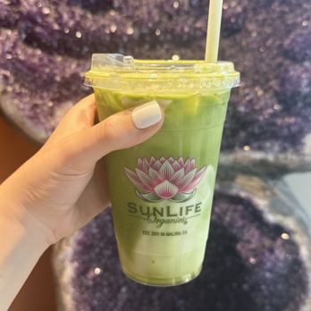 SunLife Organics - Tahitian Vanilla Bean Matcha with almond milk - Juice Bars & Smoothies Near Me - Las Vegas, Nevada SunLife Organics - Tahitian Vanilla Bean Matcha with almond milk - Juice Bars & Smoothies Near Me - Las Vegas, Nevada