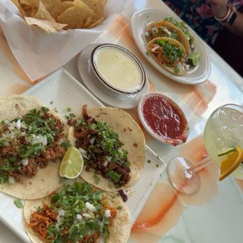 Mi Tierra Caliente Restaurante - Mexican Near Me - Summerville, South Carolina Mi Tierra Caliente Restaurante - Mexican Near Me - Summerville, South Carolina
