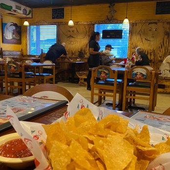 Don Tomas Mexican Grill - Great chips and salsa - Mexican Near Me - Monroe, Louisiana