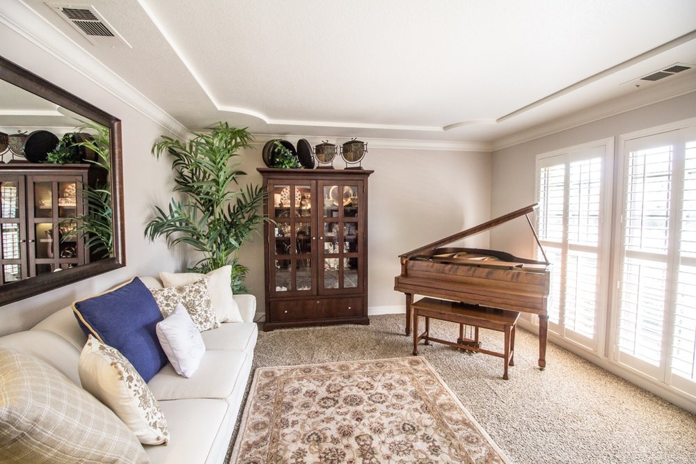 JACKIE HILLEN MELSON REALTY 444 N Prospect, Porterville, California