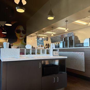 Ziggi’s Coffee - Front bar - Coffee & Tea Near Me - Monument, Colorado Ziggi’s Coffee - Front bar - Coffee & Tea Near Me - Monument, Colorado