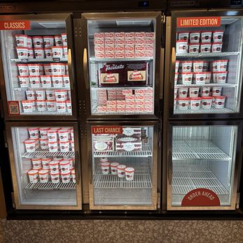 Salt & Straw - Pints of Ice Cream and The Tacolate - Ice Cream & Frozen Yogurt Near Me - Tigard, Oregon Salt & Straw - Pints of Ice Cream and The Tacolate - Ice Cream & Frozen Yogurt Near Me - Tigard, Oregon
